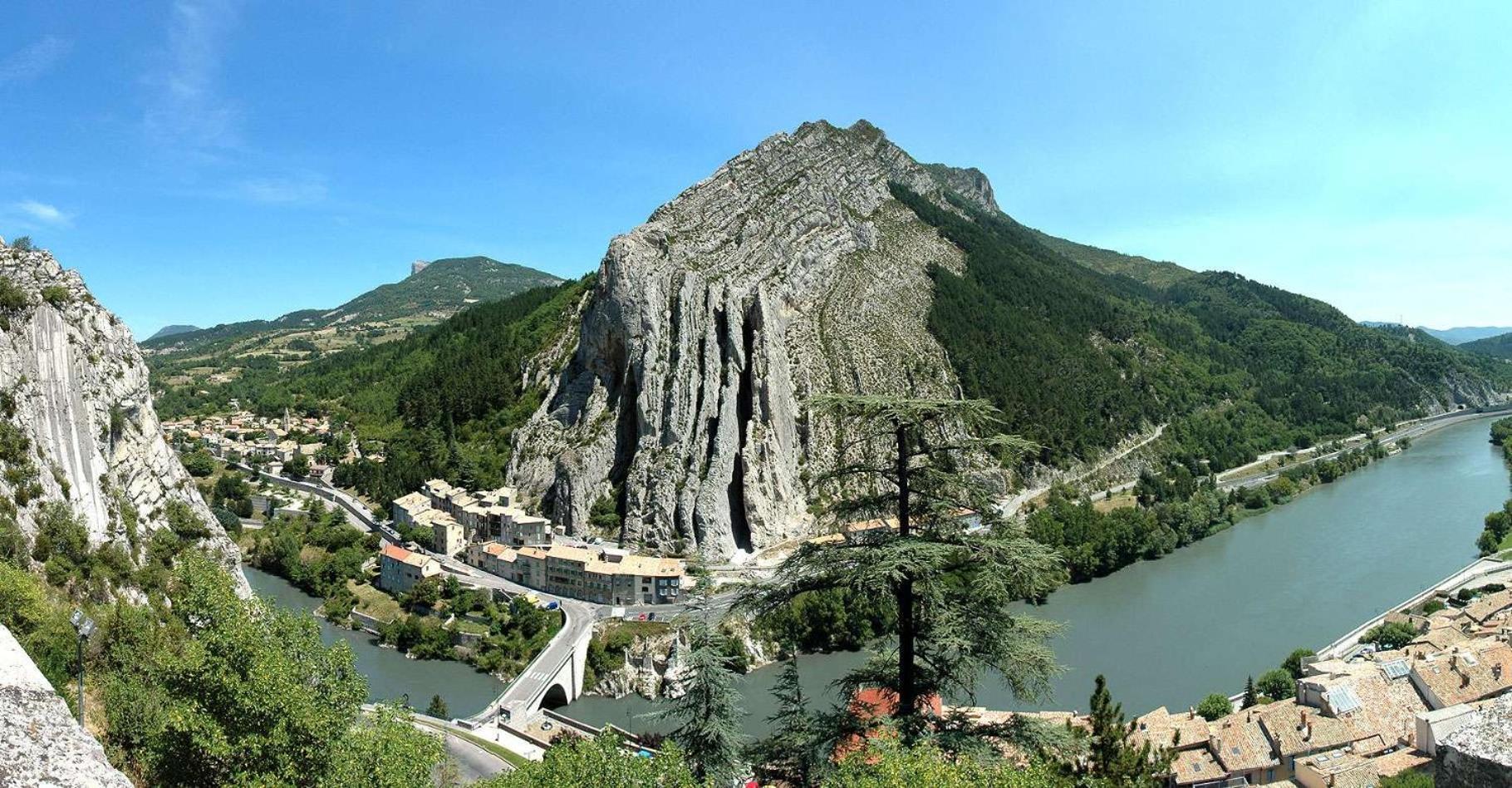 Appartement Entre Sisteron Et Gorges De La Meouge " Les Hauts De Toscane " Ribiers ภายนอก รูปภาพ